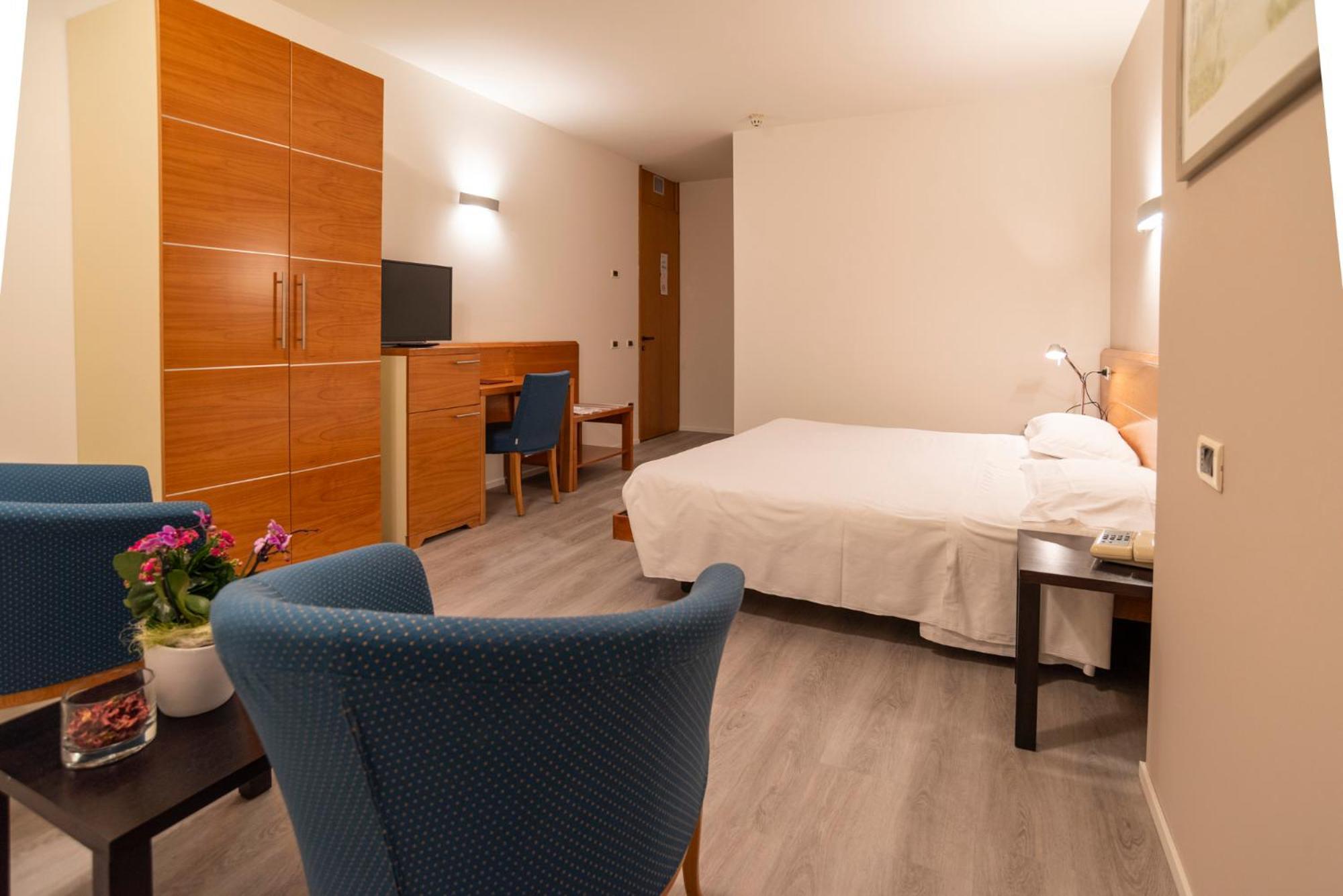 Ca' Delle Rose Hotel Castelfranco Veneto Ngoại thất bức ảnh